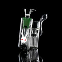 Kani Bubbler Showerhead 8-Arm -lasibongi, jossa näkyy kahdeksanhaarainen suihkupääperkolaattori savun suodatukseen.