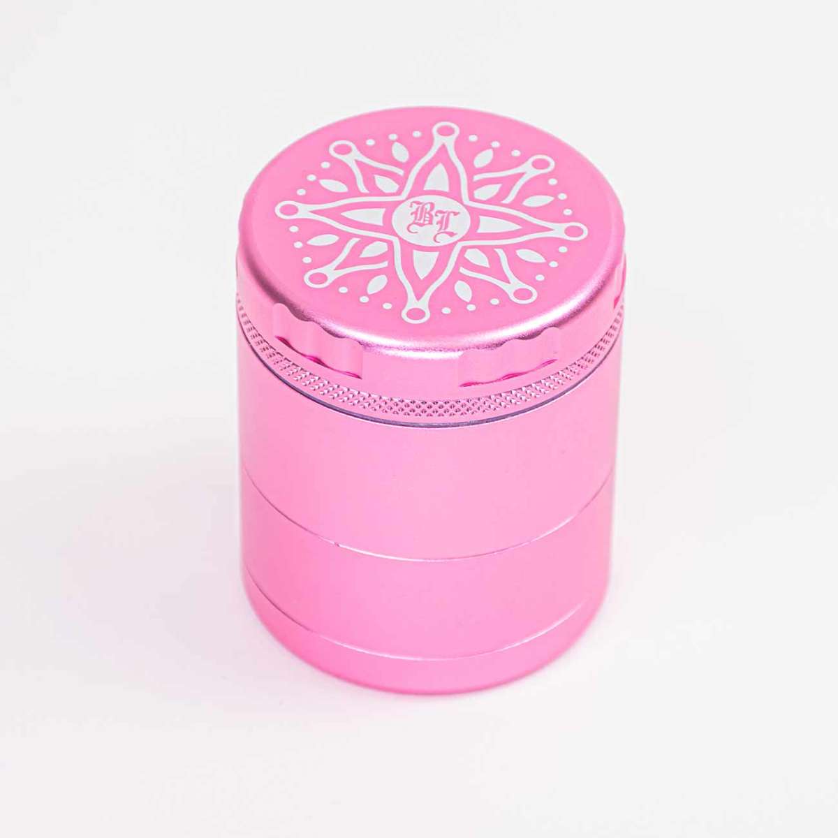 Pinkki Black Leaf CNC-grinderi avattuna