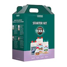CANNA TERRA Starter Kit lannoitepakkaus sisältää useita pulloja ravinteita kasvien viljelyyn mullassa ja turpeessa.