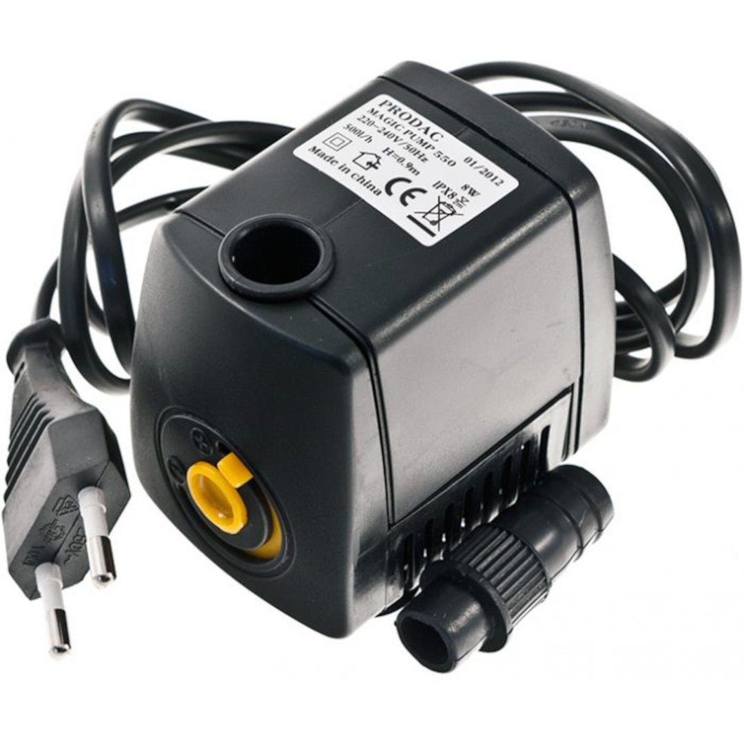 Kompakti ja monipuolinen Magic Pump 850 -vesipumppu säädettävällä teholla (300-800 l/h), sopii akvaarioihin ja vesiviljelyyn.