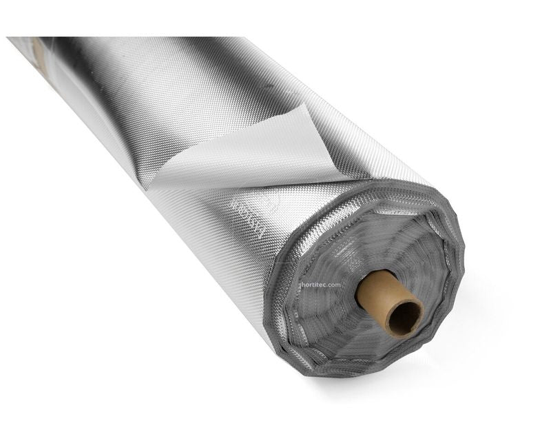 Valkoinen timanttikuvioitu Mylar-heijastinkalvo rullalla sisäkasvatuksen valotehon maksimoimiseen.
