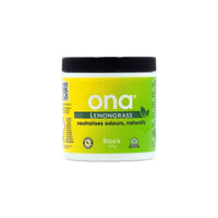 ONA Block Lemongrass 170g hajunpoistaja, valkoinen purkki sitruunaruohon kuvalla, neutraloi tehokkaasti hajuja pienissä tiloissa.